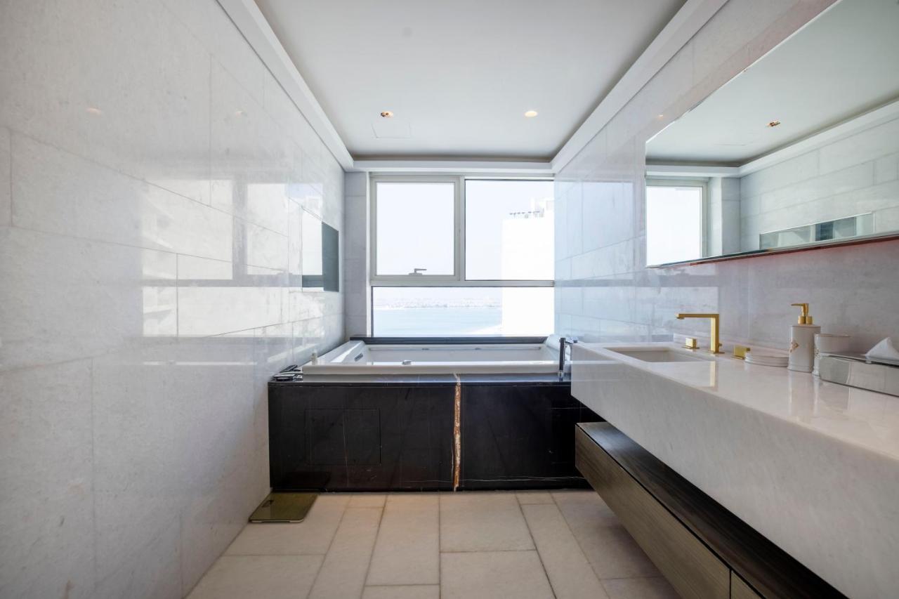 Five Palm Jumeirah 2Br Luxury Penthouse , Full Marina See View With Private Pool Dubaj Zewnętrze zdjęcie